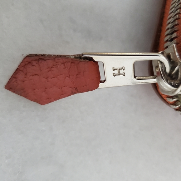 Orange Leather Silk in Travel Tote Shopping Zip Around Handbag - Picture 2 of 16